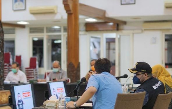 Mas Bup memimpin rapat pendirian RSDS di Pendopo Panjalu Jayati (Kominfo)