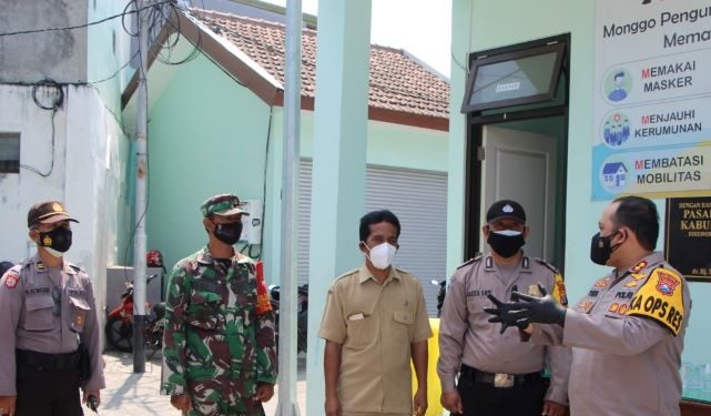 Kapolres Kediri Kota AKBP Wahyudi saat kunjungi Pasar Gringging Grogol (Humas Polres Kediri Kota)