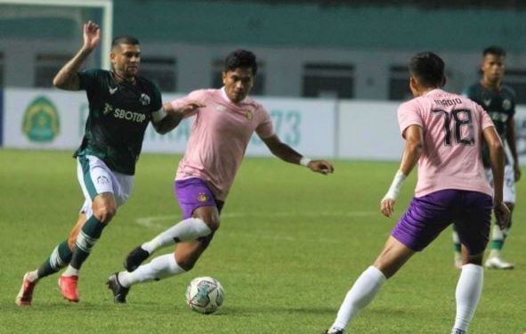 Pertandingan Persik Kediri melawan Persikabo (Persik FC)