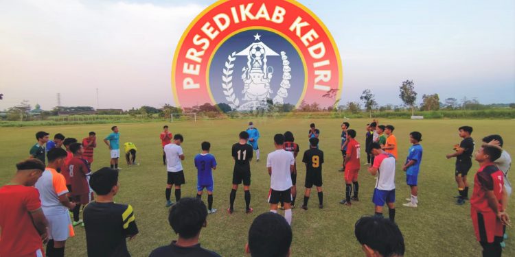 Seleksi calon pemain Persedikab di Lapangan Sumberejo Kecamatan Ngasem (Nanang Priyo Basuki)