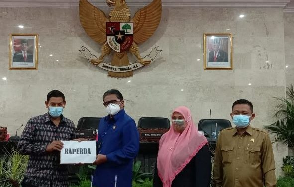 Persetujuan Raperda Perubahan APBD 2021 di Gedung DPRD Kota Kediri (Kintan Kinari Astuti)