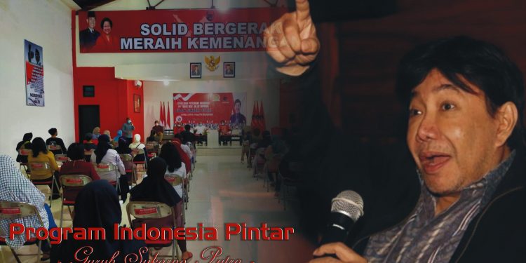 Acara sosialisasi dan pembagian beasiswa di Kantor DPC PDI Perjuangan Kota Kediri (Nanang Priyo Basuki/insert : istimewa)