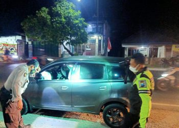 Anggota Polsek Ngadiluwih bersama Opsnal Satreskrim Polres Kediri saat Olah TKP (Humas Polsek Ngadiluwih)