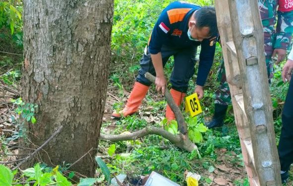 Tim Inafis Satreskrim Polres Kediri Kota saat melakukan Olah TKP (Humas Polres Kediri Kota)