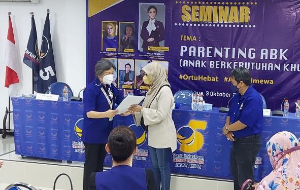 Seminar nasional digelar di Kantor DPW Partai NasDem Jawa Timur (NasDem)
