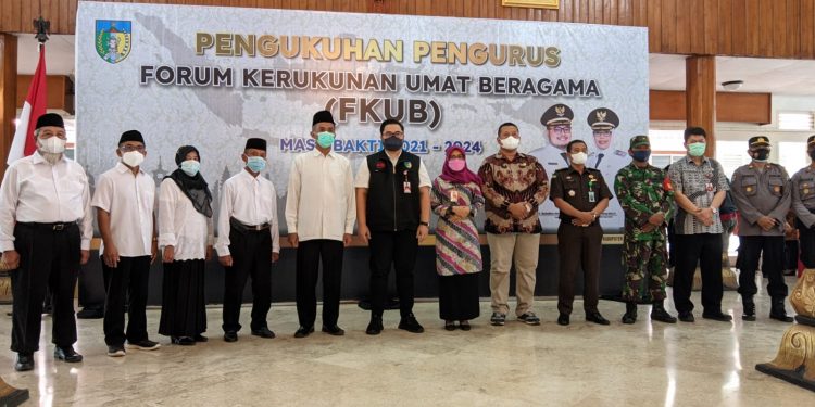 Pengukuhan pelantikan Pengurus FKUB Kabupaten Kediri (Kintan Kinari Astuti)