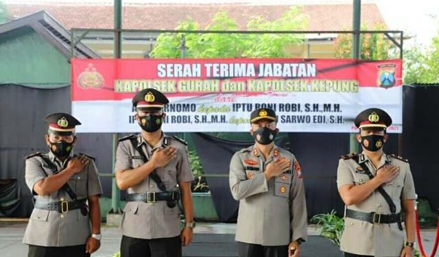 Serah terima jabatan dua kapolsek baru di lingkungan Polres Kediri (Polres)