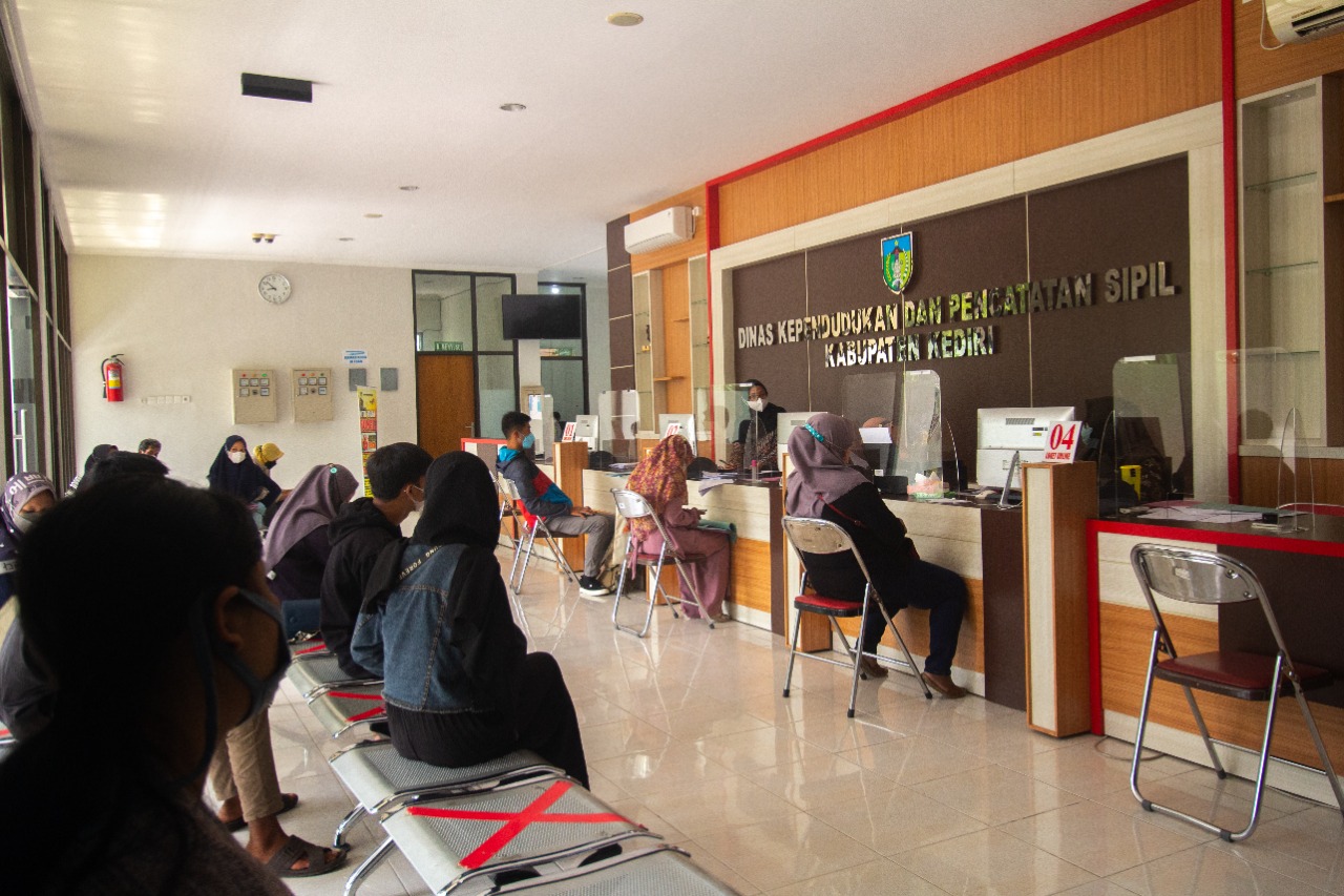 Atasi Keterbatasan Blangko e-KTP, Pemkab Kediri Jalin MoU dengan Ditjen Dukcapil