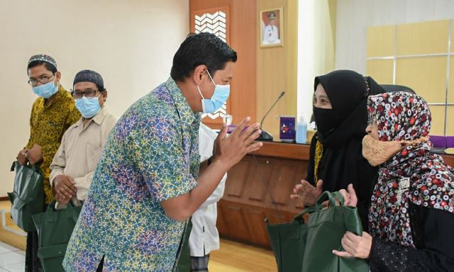 Wali Kota Kediri Wujudkan Generasi Qurma Yang Hebat dan Taat Wali Kota Kediri Wujudkan Generasi Qurma Yang Hebat dan Taat