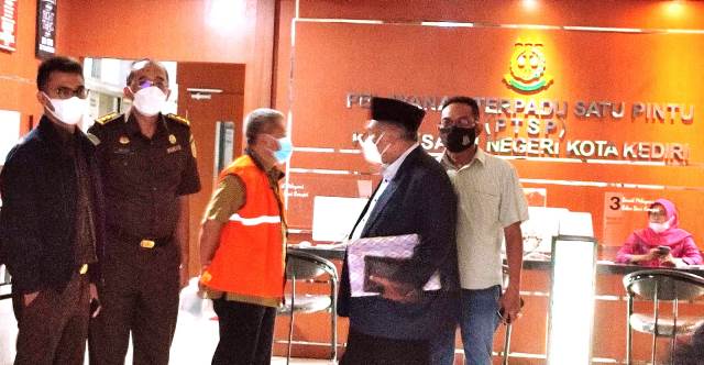Dua Tersangka Korupsi BPNT Dititipkan Rutan Polres Kediri Kota, Kasi Pidsus : TSK Masih Menjabat Kadinsos