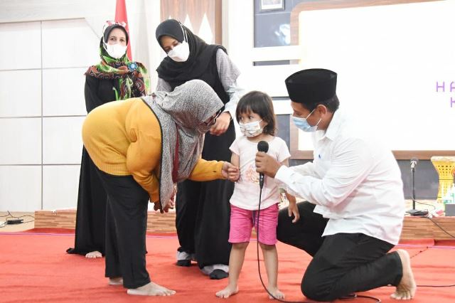Ratusan Anak Yatim Korban Covid, Wali Kota Kediri Komitmen Bantu Pendidikan Ratusan Anak Yatim Korban Covid, Wali Kota Kediri Komitmen Bantu Pendidikan