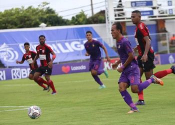Peluang emas didapat Faris Aditama juga tidak membuahkan gol (Persik)