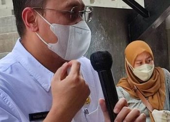 dr. Fauzan Adima, Kadinkes Kota Kediri saat merayakan HPN (Nanang Priyo Basuki)