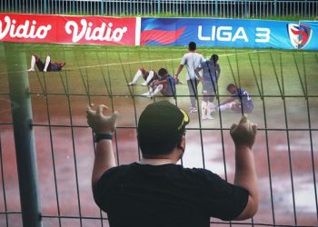 Ketua Umum Persedikab yang juga Bupati Kediri, Mas Dhito sampaikan permintaan maaf (Nanang Priyo Basuki)