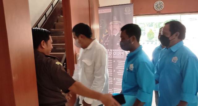 Pertemuan SAROJA dengan Kajari, Muncul Kasus Baru Lebih Hebat Dari Korupsi BPNT Pertemuan SAROJA dengan Kajari, Muncul Kasus Baru Lebih Hebat Dari Korupsi BPNT