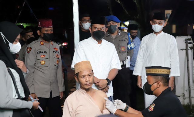 Polres Kediri Dirikan Gerai Vaksin di Halaman Masjid An Nur Selama Ramadhan
