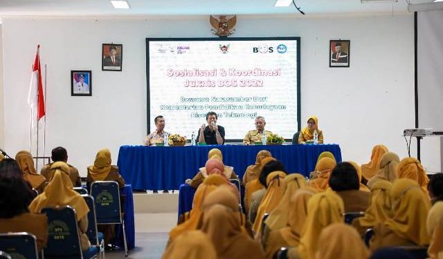 Dorong Efisiensi Alokasi Dana BOS, Dindik Kota Kediri Gelar Sosialisasi Pemanfaatan Dana BOS