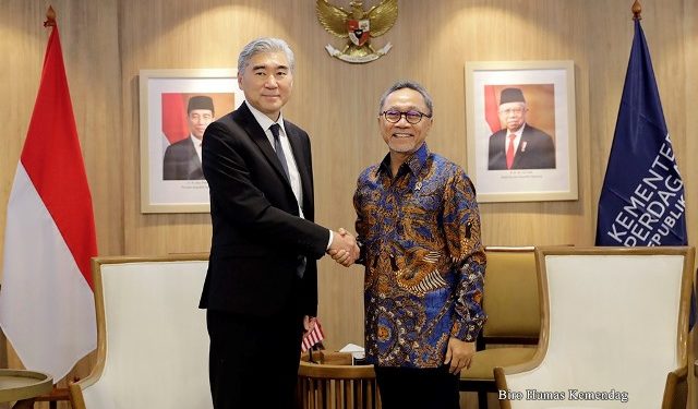Menteri Perdagangan RI, Zulkifli Hasan menerima kunjungan Duta Besar Amerika Serikat (AS) Jakarta, Sung Kim di Kantor Kementerian Perdagangan, Jakarta, Selasa (28 Juni). (dok humas)
