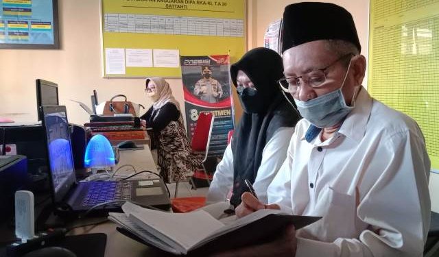 Sidang lanjutan korupsi penyaluran BPNT diikuti terdakwa dari Tahanan Mapolres Kediri Kota (Kintan Kinari Astuti)