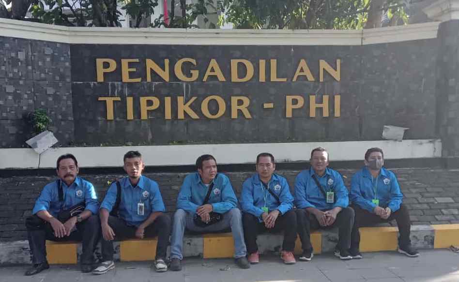 Kawal Kasus Korupsi, LSM Saroja Hadir di Sidang Tipikor BPNT Kota Kediri