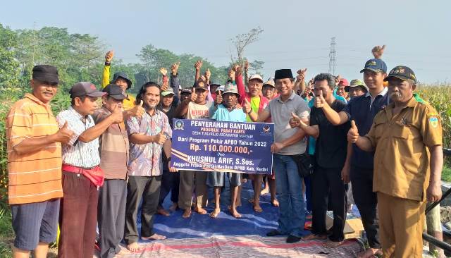 Pulihkan Ekonomi Warga Tugorejo, Khusnul NasDem Wujudkan Rabat Beton Melalui Pokir Padat Karya