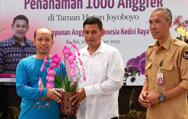 Wali Kota Kediri Harap Konservasi Anggrek di Hutan Kota Joyoboyo sebagai Sarana Edukasi