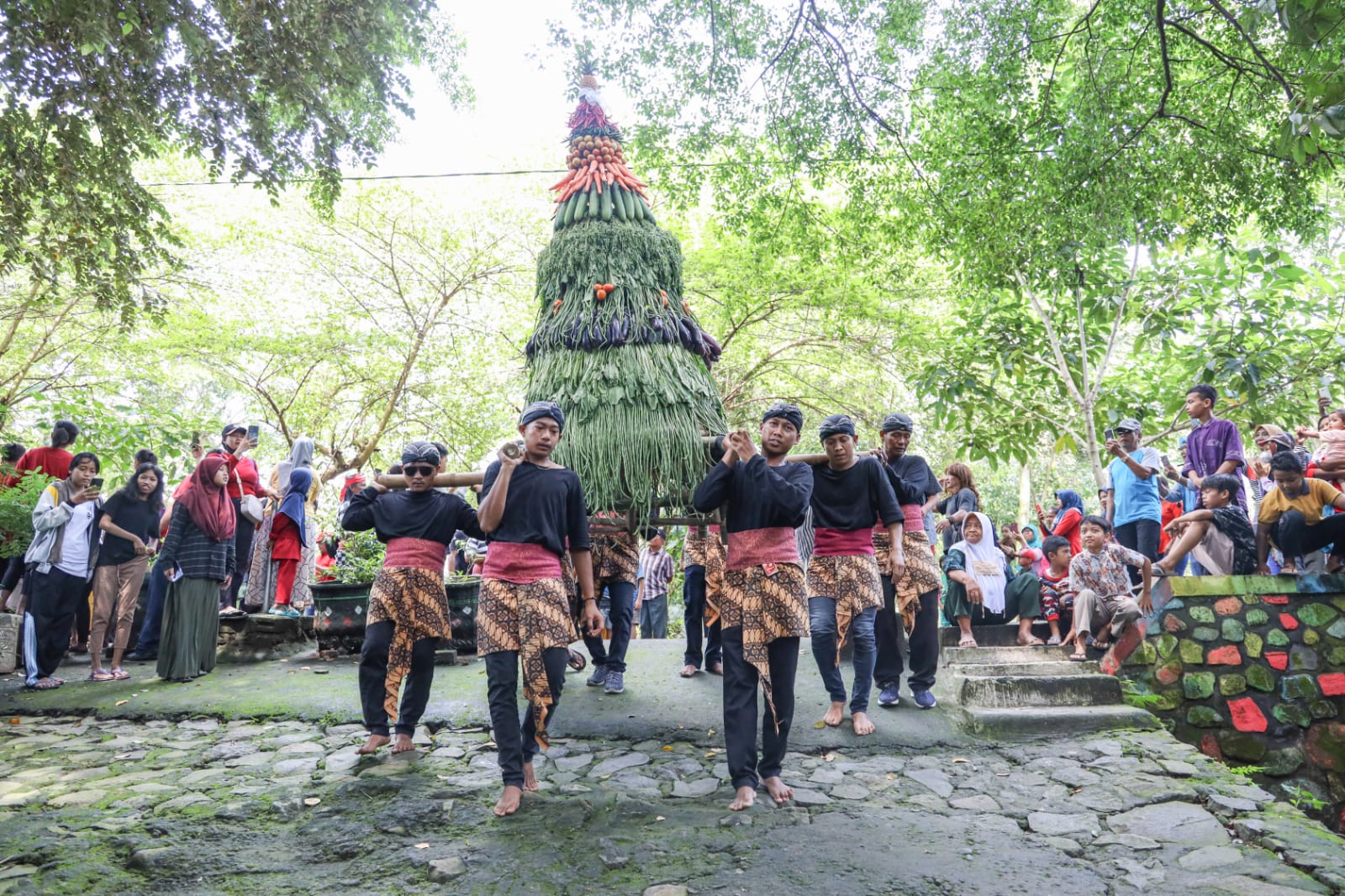 Festival Sumber Banteng, Cara Kecamatan Pesantren Tarik Wisatawan