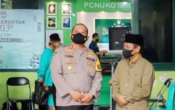 Ketua PCNU Kota Kediri, Gus Ab bersama Kapolres Kediri Kota AKBP Wahyudi (istimewa)