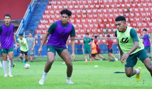 Braif Fatari dan Kelly Sroyer siap dimainkan dalam laga besok (Persik FC)