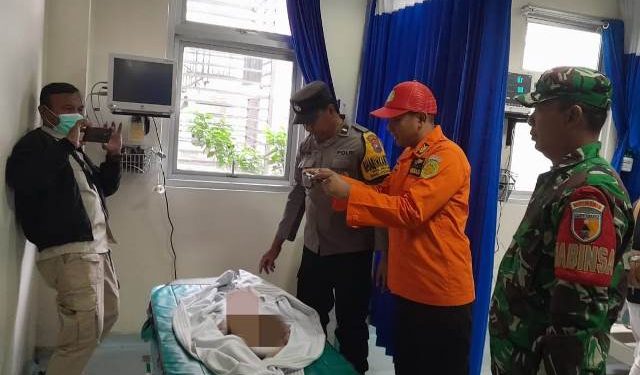Jenasah Muhammad Rohman Endriano ditemukan pamannya Ahmad Rosidin (BPBD)