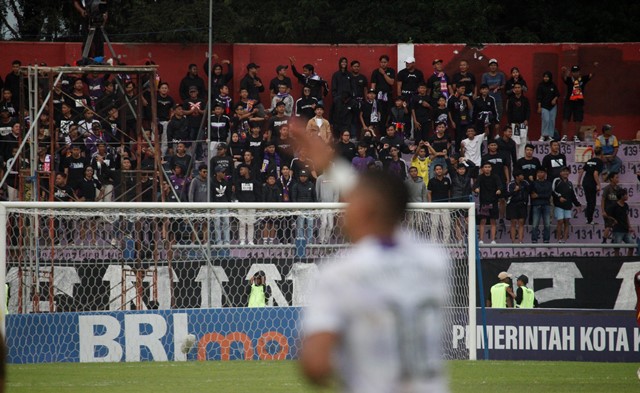 Bila Bonek Dilarang, Aliansi Suporter Persik Sepakat Pertandingan Tanpa Penonton
