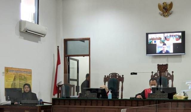 Sidang di Pengadilan Negeri Kota Kediri dengan terdakwa Bagus Setiawan (Kintan Kinari Astuti)