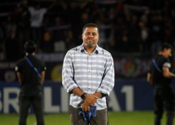 Coach Divaldo Alves (Nanang Priyo Basuki)
