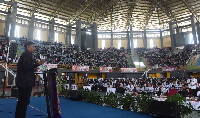 Semangat Kebangkitan Nasional, Wali Kota Ajak Semua Guru Komitmen Tingkatkan Daya Saing Anak di Kota Kediri