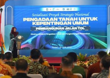 Wabup Dewi Mariya Ulfa mewakili Mas Dhito saat sosialisasi (kominfo)