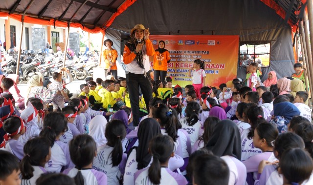 Kolaborasi Pemerintah Kota Kediri Fasilitasi Anak Berkarya di TK Dharma Wanita Tosaren 2