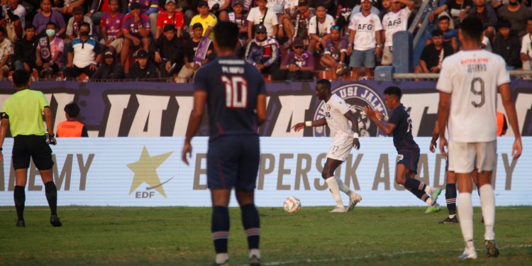 Flavio dan Jefinho bakal diduetkan lawan Dewa United (Nanang Priyo Basuki)
