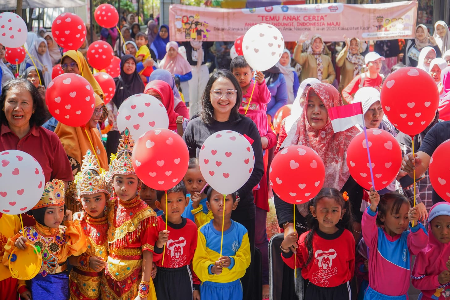 Mbak Cicha Hanindhito : Anak Harus Dekat Orang Tua Bukan Gadget