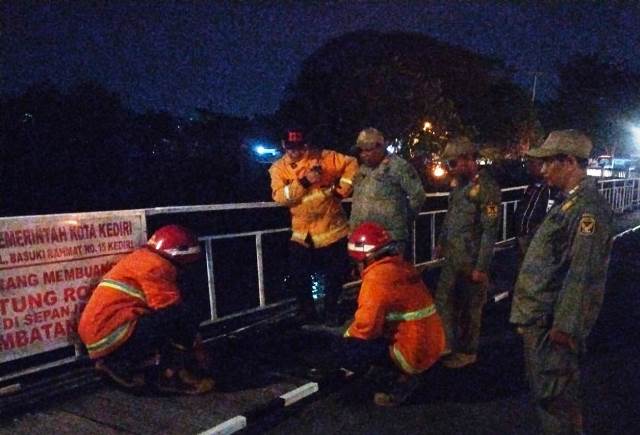 Diduga Puntung Rokok, Jembatan Lama Kembali Terbakar
