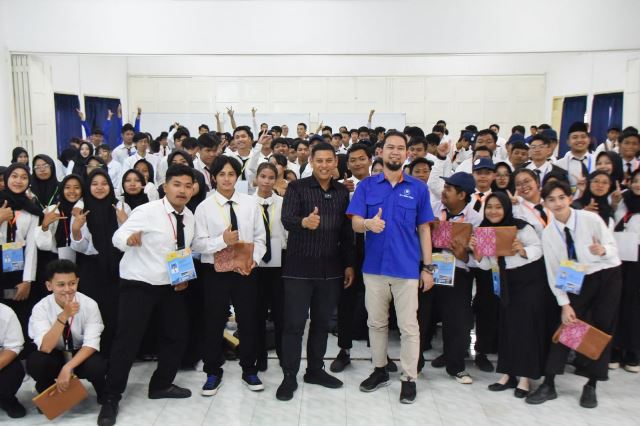 Isi Kuliah Umum di Udinus Kediri, Wali Kota Kediri Tekankan 3 Hal Penting Kunci Kesuksesan