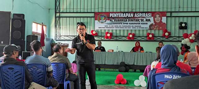 Inilah Dua Kader PDI Perjuangan Terbukti Sangat Peduli Warga Lereng Kelud