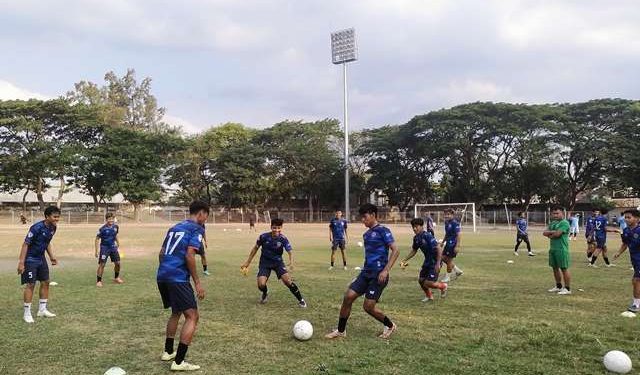 Latihan perdana Persedikab di Stadion Canda Bhirawa (Sigit Cahya Setyawan)