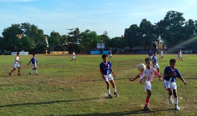 Semangat anak usia dini ikut Piala Soeratin (Sigit Cahya Setyawan)