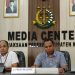 Kasi Intelijen, Iwan Nuzuardhi dan Kasi Pidsus Yuda Virdana Putra saat jumpa pers (Wildan Wahid Hasyim)