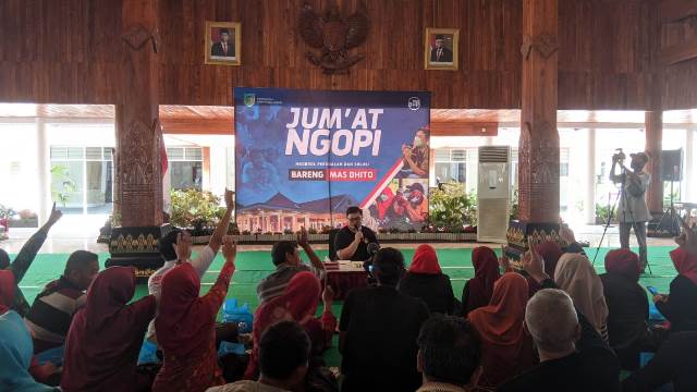 Suasana Jumat Ngopi di Pendopo Panjalu Jayati (Kintan Kinari Astuti)