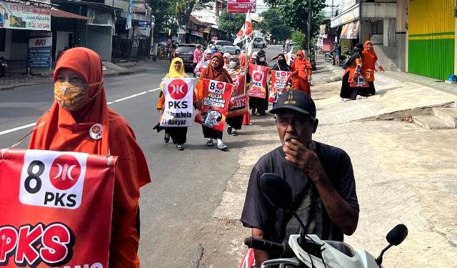 Suasana flashmob digelar kader dan simpatisan PKS (humas)