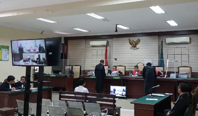 Suasana sidang di Ruang Candra Pengadilan Tipikor Surabaya (Penkum)
