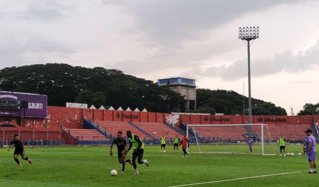 Latihan digelar Persik Kediri di Stadion Brawijaya pada Selasa sore (Sigit Cahya Setiawan)