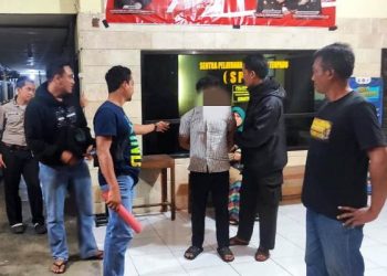 IFH saat diamankan di Mapolsek Gondang Polres Tulungagung (humas)