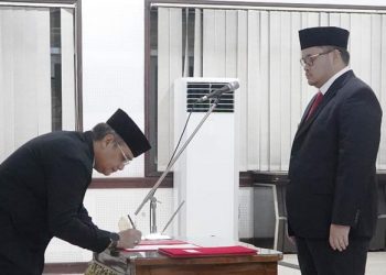 Sonny Subroto dikabarkan tetap dipertahankan sebagai plt Kepala Balitbang (kominfo)